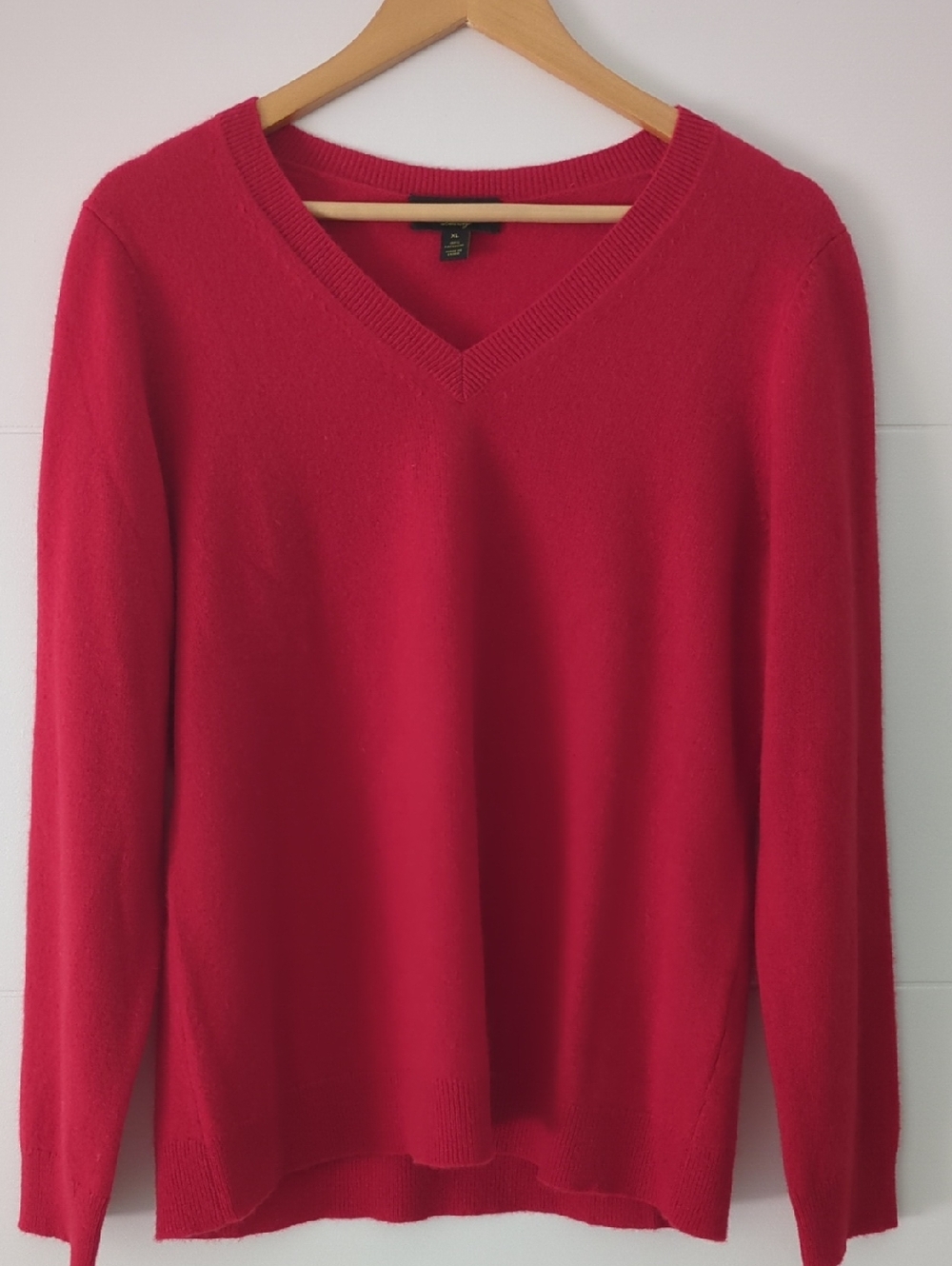 Cashmere Charter Club V-Neck Sweater Bright Red Preppy Academia Office Heritage